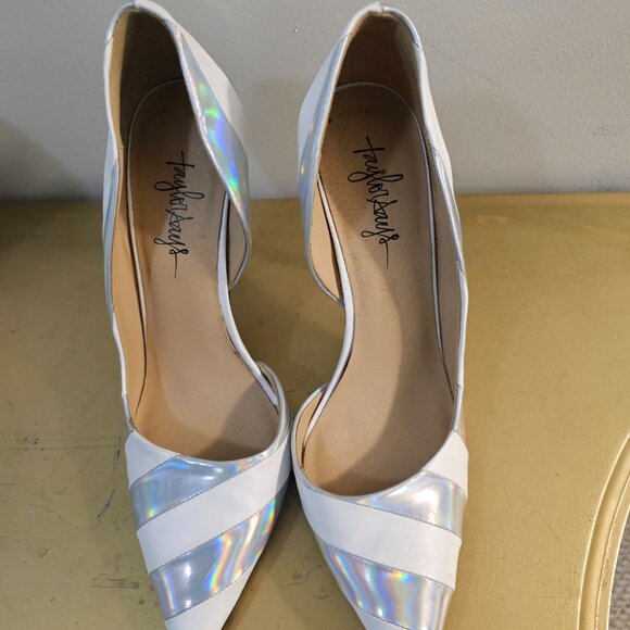 TAYLOR SAYS Miko Hologram Striped Stilettos - Picture 6 of 7